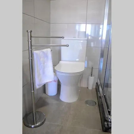 Quinta Da Cerca T2 Verde / Obidos * Lourinhã
